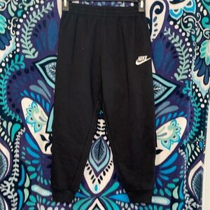 NWT kid’s Nike black sweatpants